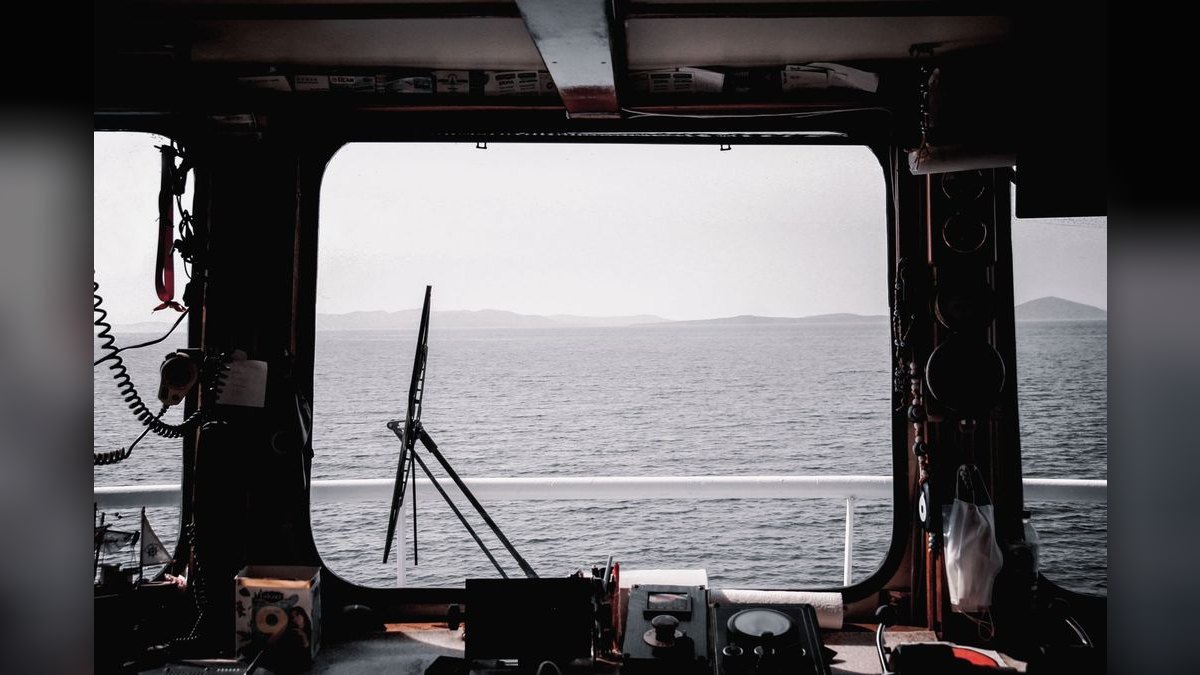What are the key sales KPIs for the Marine Vessel Provisioning & Ship Chandlery industry in 2027 — figure 6