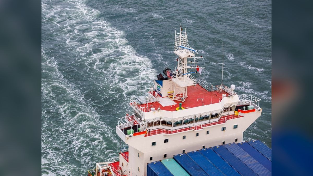 What are the key sales KPIs for the Marine Fuel Dock & Bunkering Services industry in 2027 — figure 5