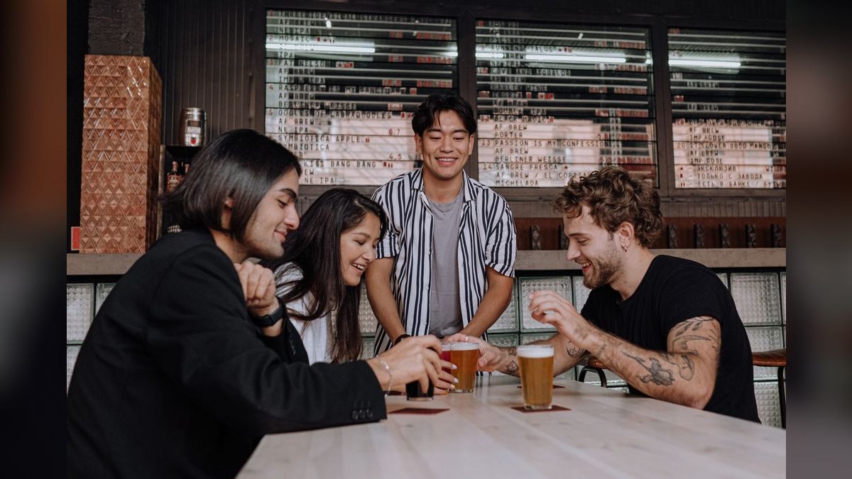 What are the key sales KPIs for the Beverage Co-Packing & Contract Bottling industry in 2027 — figure 1