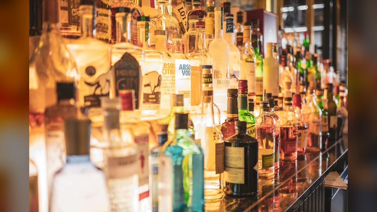 What are the key sales KPIs for the Beverage Co-Packing & Contract Bottling industry in 2027 — figure 3