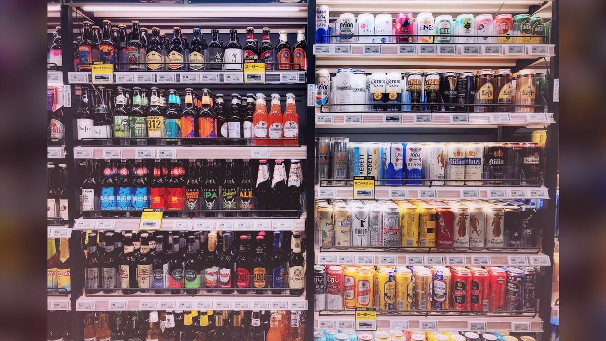 What are the key sales KPIs for the Beverage Co-Packing & Contract Bottling industry in 2027 — figure 6