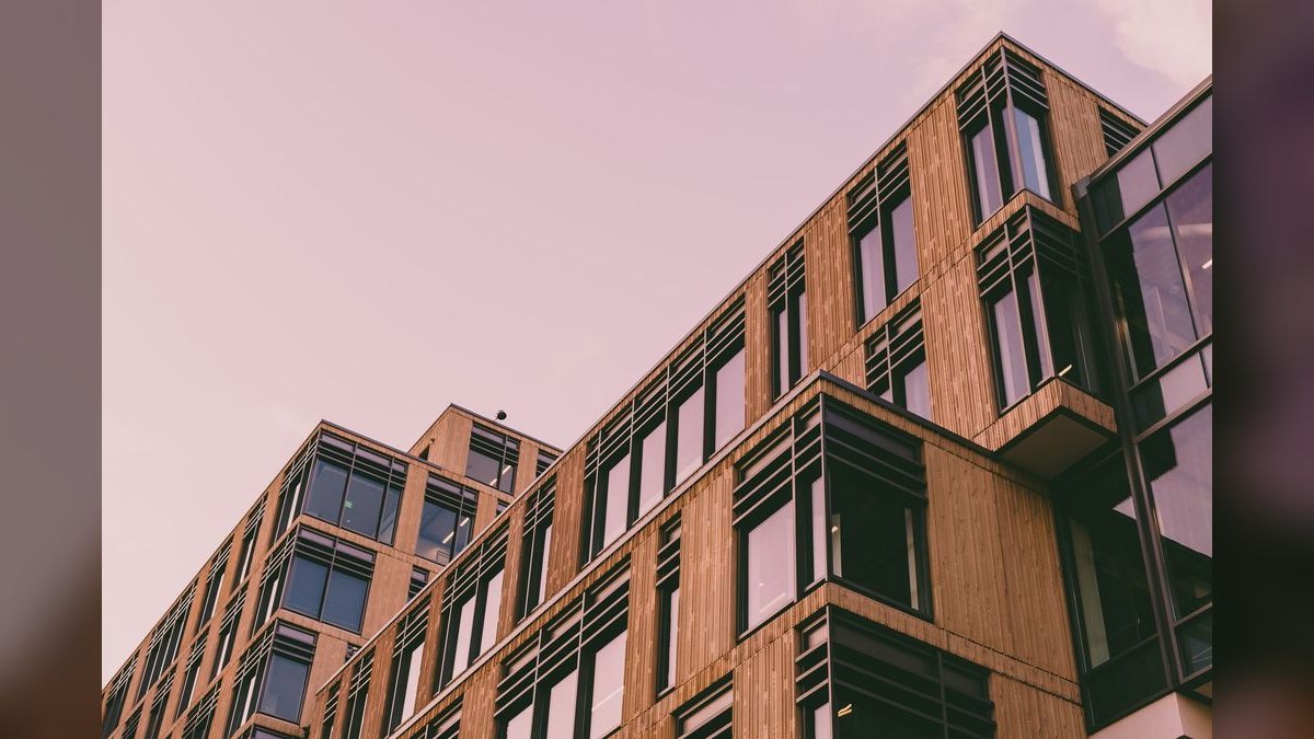 What are the key sales KPIs for the Architectural Lighting Design & Specification industry in 2027?