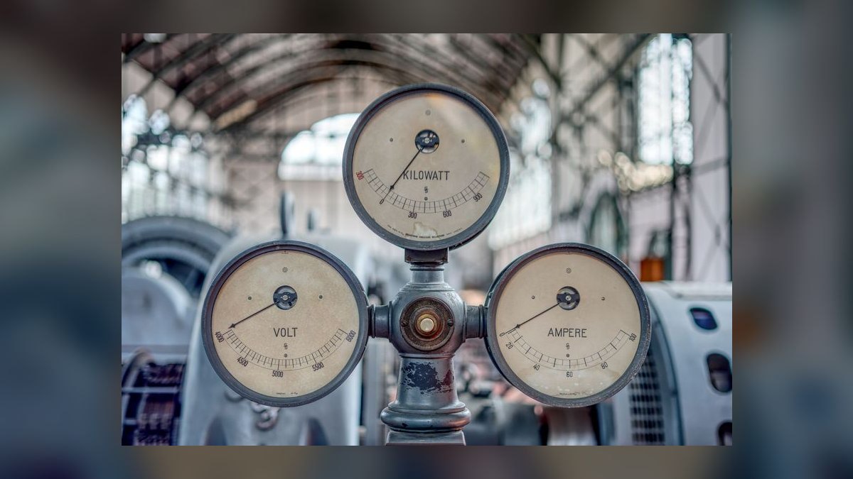 What are the key sales KPIs for the Industrial Powder Coating Job Shops industry in 2027 — figure 9