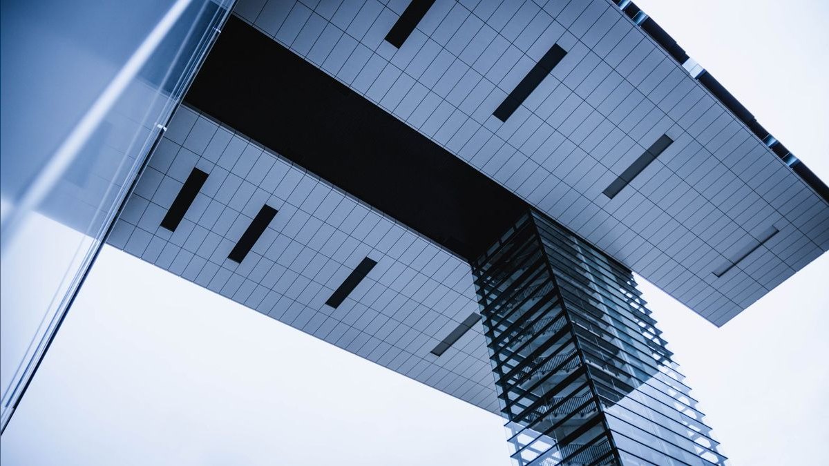 What are the key sales KPIs for the Architectural Sheet Metal & Custom Flashing Fabrication industry in 2027 — figure 2