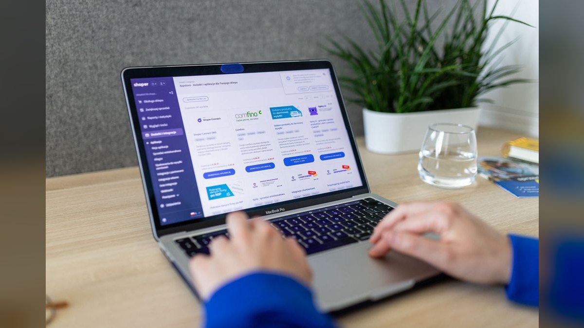 What are the key sales KPIs for the Online Grocery and Q-Commerce Delivery industry in 2027 — figure 5