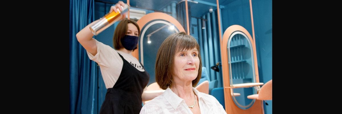 What are the key sales KPIs for the Skincare DTC Brand industry in 2027?