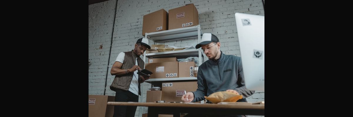What are the key sales KPIs for the Subscription Box Service industry in 2027?