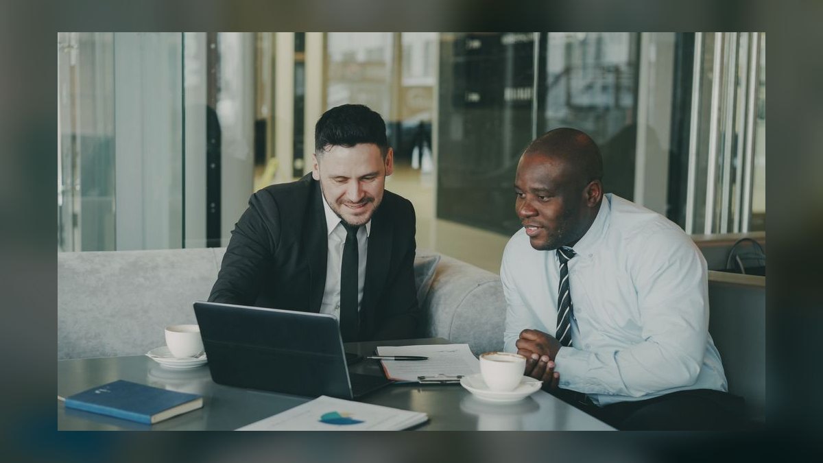 What are the key sales KPIs for the Used Vehicle Retail industry in 2027 — figure 4