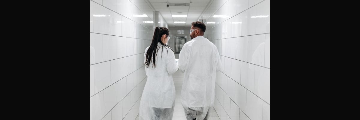 What are the key sales KPIs for the Clinical Trial Site Network industry in 2027?