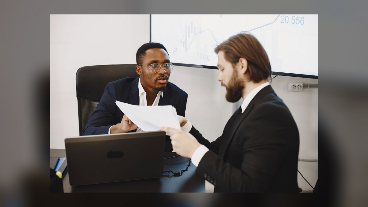 What are the key sales KPIs for the Document Management and Capture industry in 2027 — figure 6