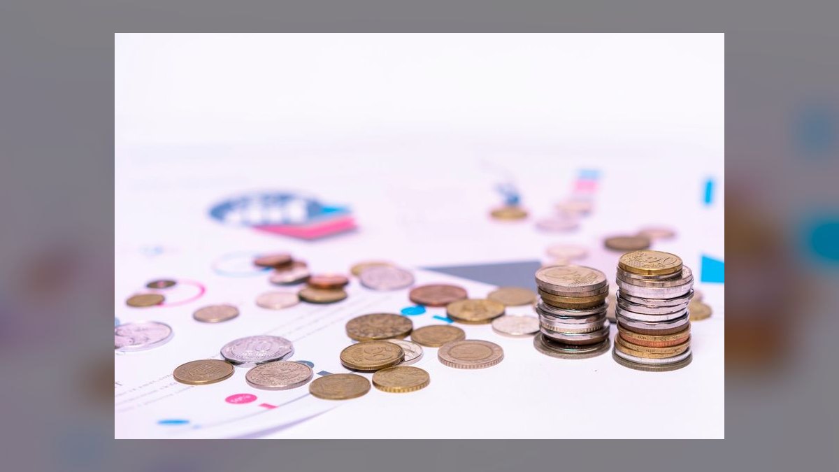 What are the key sales KPIs for the Document Management and Capture industry in 2027 — figure 9