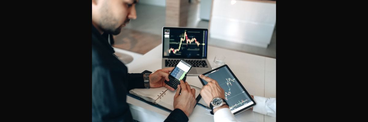 Top 10 Banking Return on Assets and Net Interest Margin KPIs in 2027