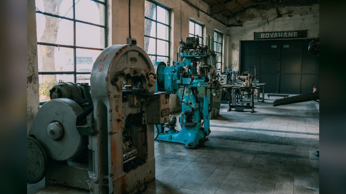 Top 10 Manufacturing Overall Equipment Effectiveness Revenue Metrics in 2027 — figure 5