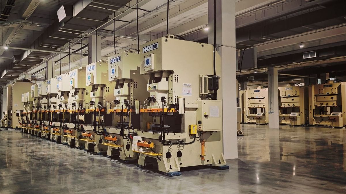 Top 10 Manufacturing Overall Equipment Effectiveness Revenue Metrics in 2027