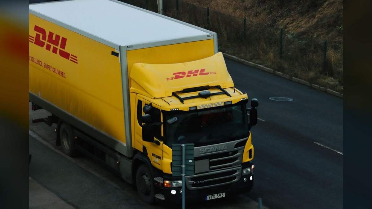 Logistics & Freight: Revenue Per Truck per Day After Fuel Surcharge Fluctuations in 2027 — figure 2