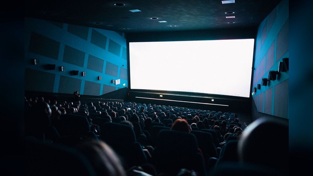 Top 10 Movie Theater Revenue KPIs in 2027