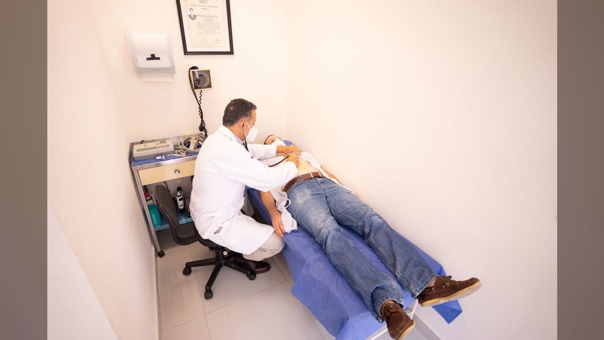 Top 10 Urgent Care Clinic Revenue KPIs in 2027 — figure 6