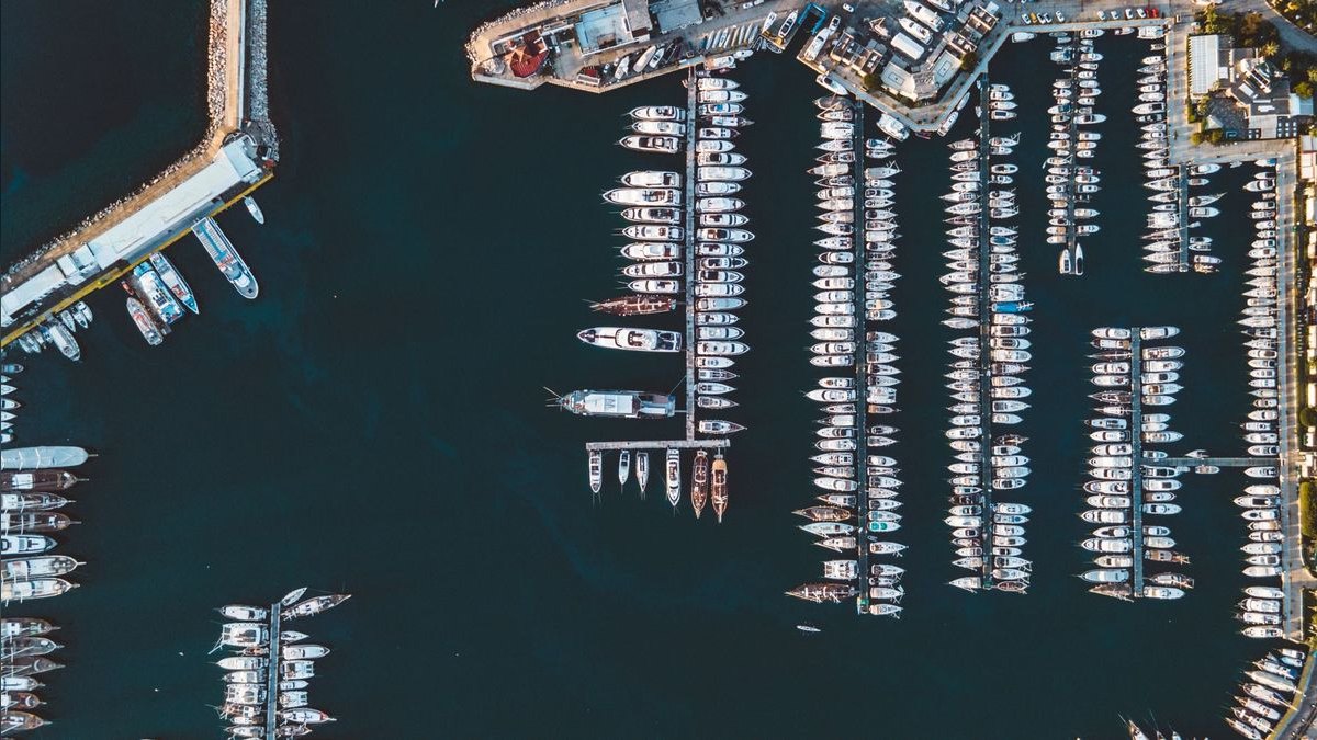 Top 10 Marina Revenue KPIs in 2027 — figure 4