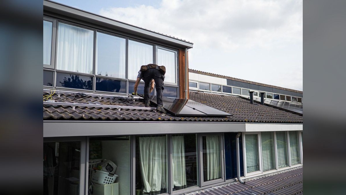 Top 10 Solar Panel Installation Revenue KPIs in 2027 — figure 5
