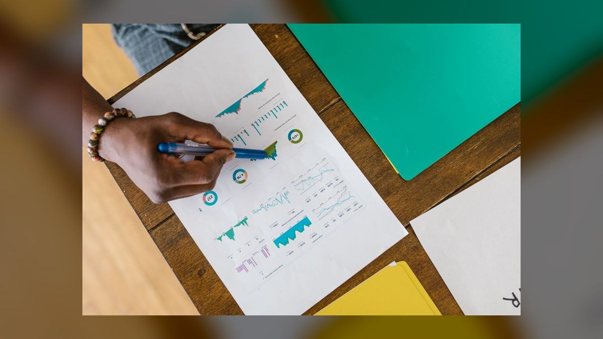 What are the most important KPIs every laundromat should track in 2027 — figure 8