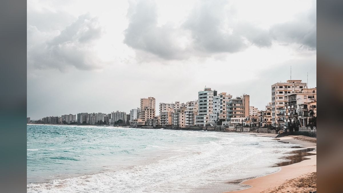 10 Best Warm-Weather Places to Retire in 2027 (No Snow, Mild Winters) — figure 1