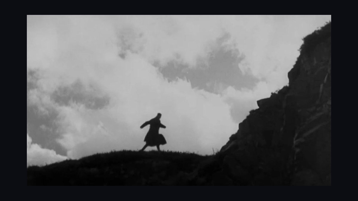 What are the steps to start a movie blog in 2027?