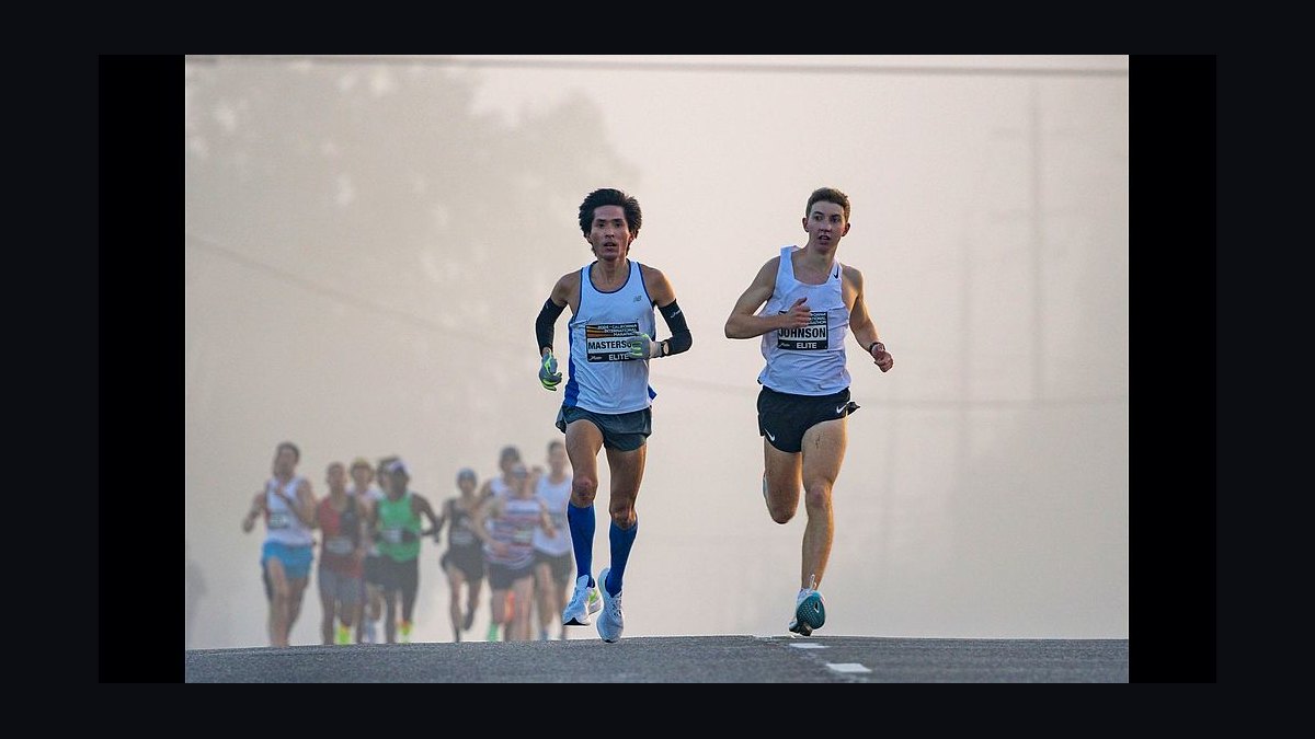 What are the top 10 NIL deals signed by college cross country runners in 2027 — figure 4