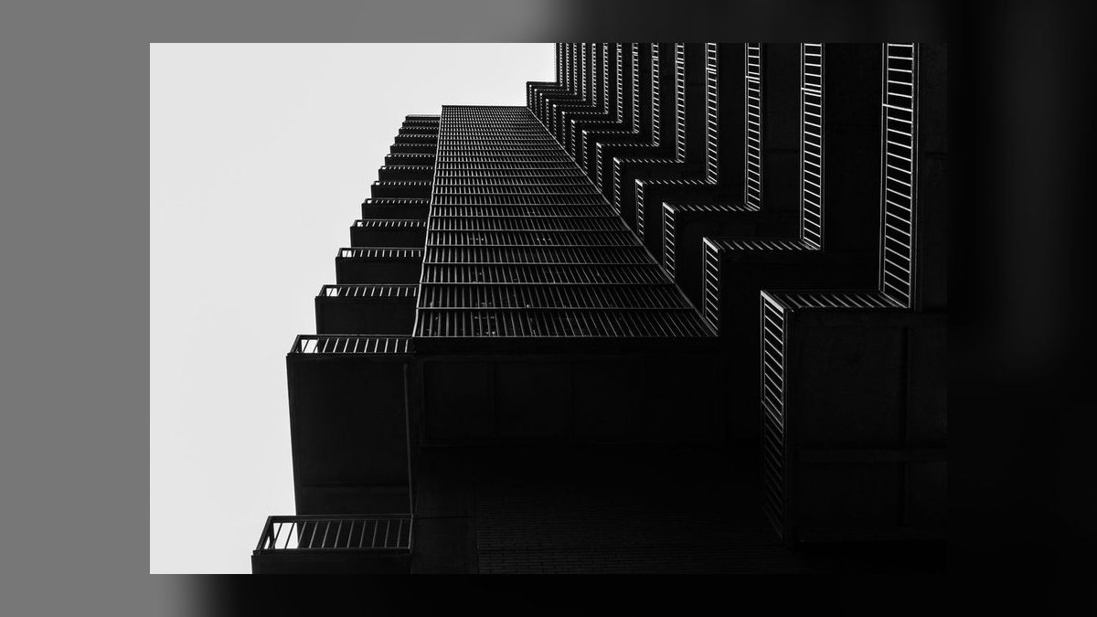 How do NIL collectives structure payments to comply with IRS guidelines in 2027 — figure 6