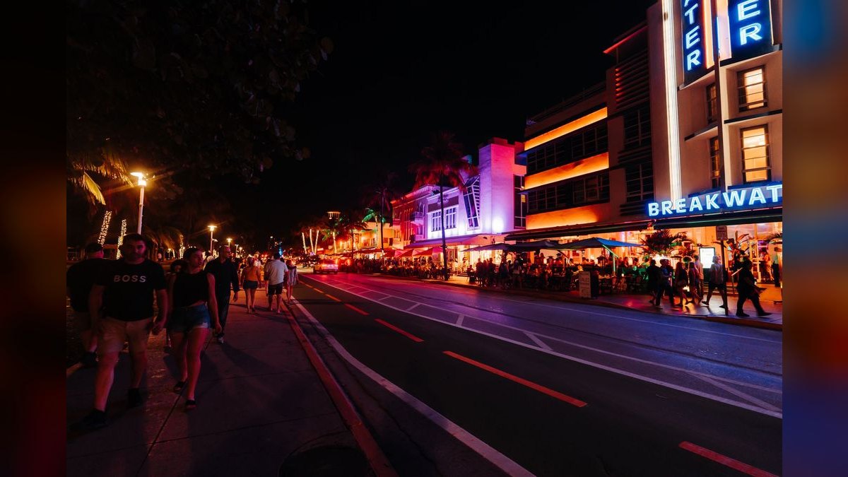 Top 10 Rooftop Bars in Miami — figure 4