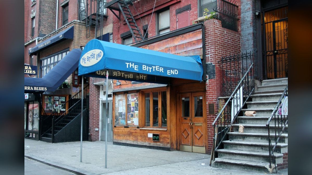 Top 10 Dive Bars in New York City — figure 1
