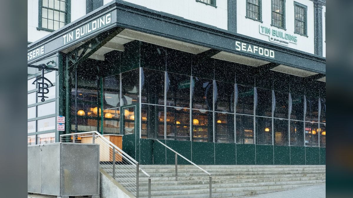 Top 10 Dive Bars in New York City — figure 4