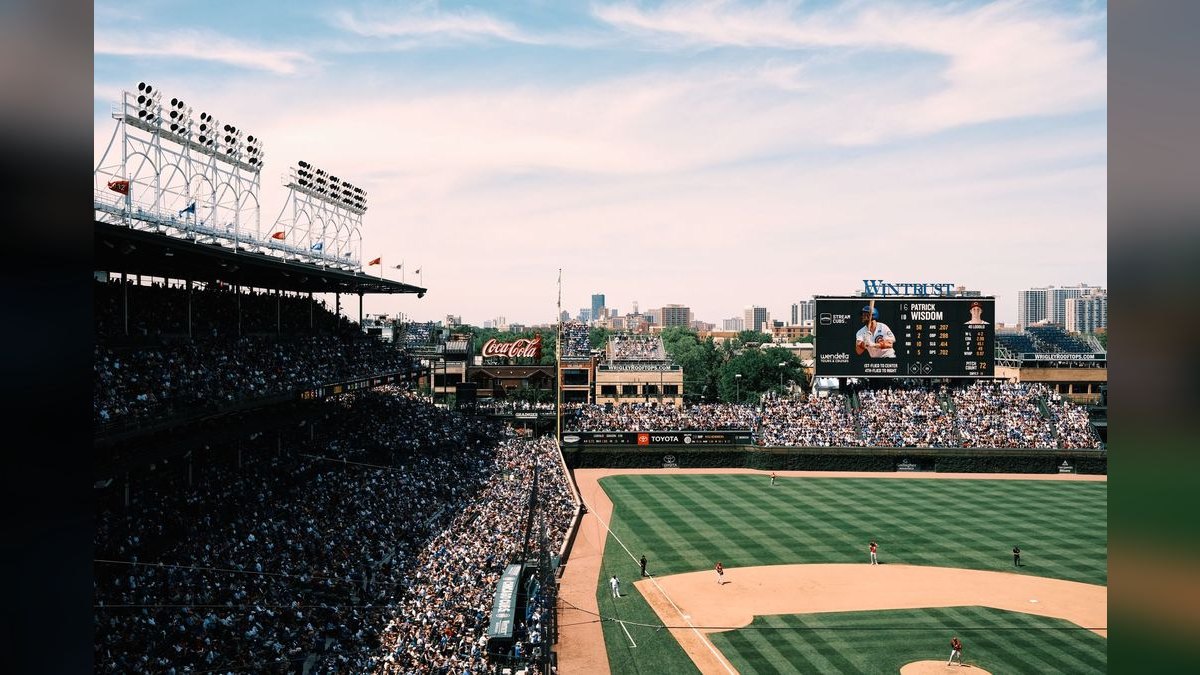 Top 10 Sports Bars in Chicago — figure 3