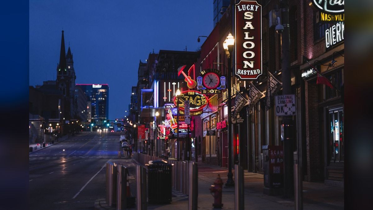Top 10 Country Bars in Nashville