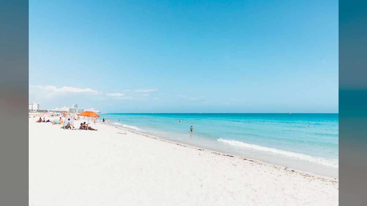 Top 10 Beach Clubs in Miami — figure 4