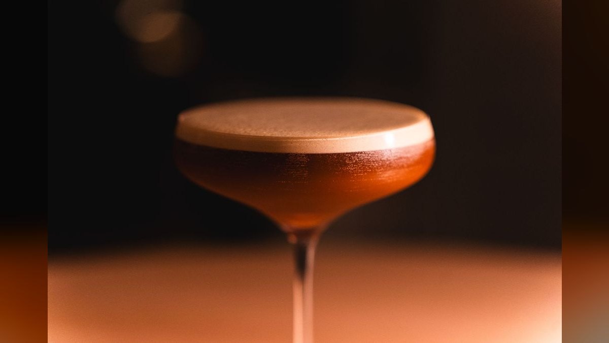 Top 10 Cocktail Bars in Chicago — figure 4