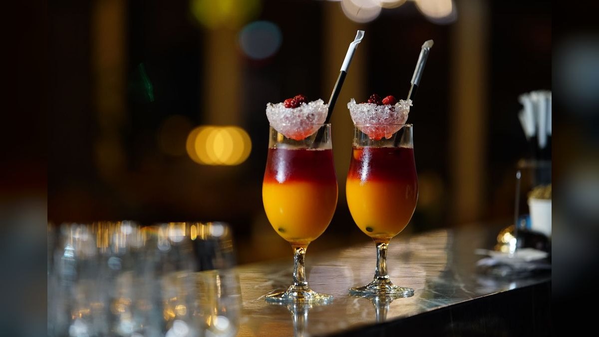 Top 10 Cocktail Bars in Chicago