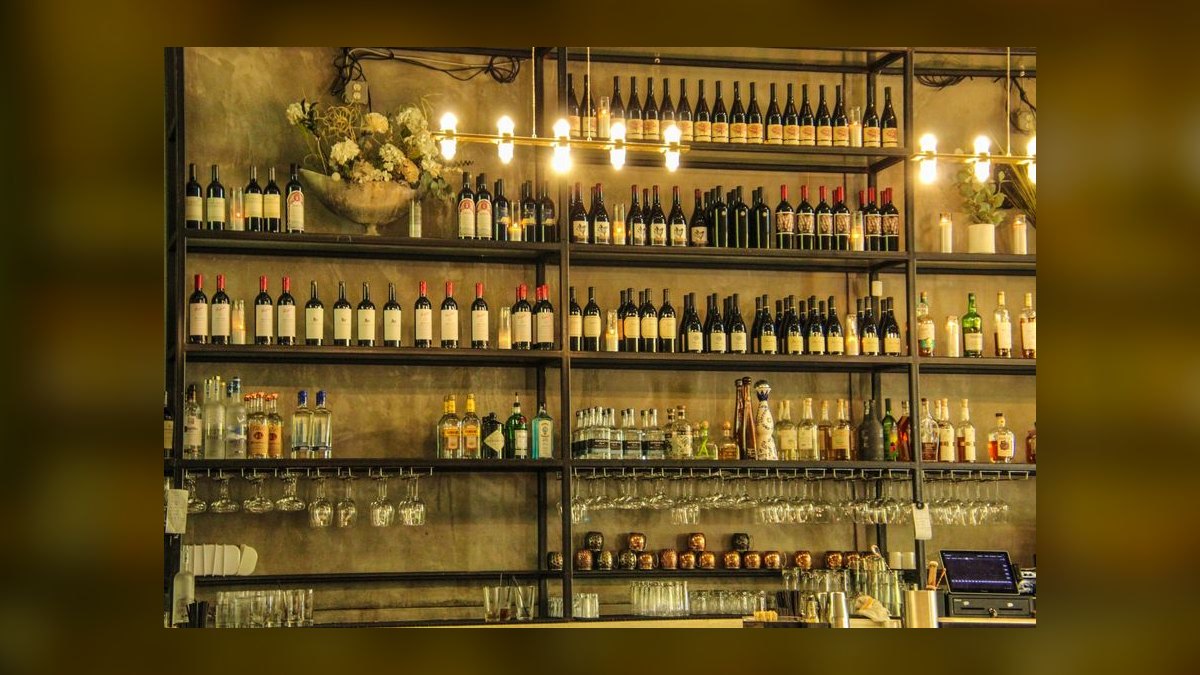 Top 10 Dive Bars in Austin in 2027 — figure 10