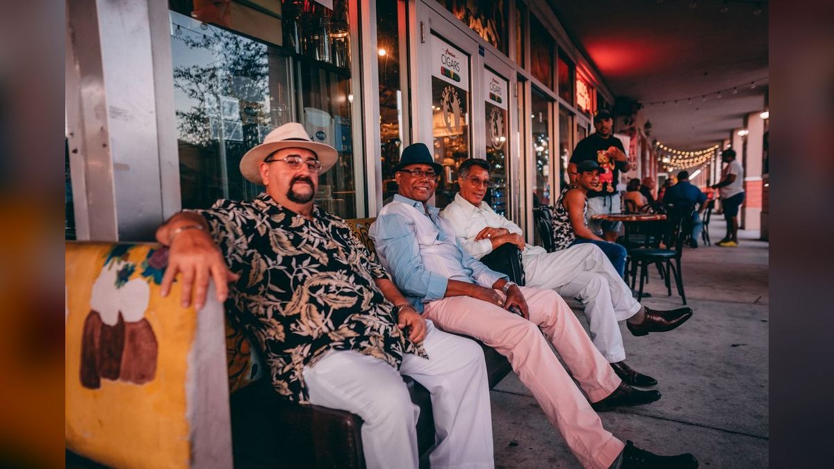 Top 10 Speakeasies in Miami — figure 3