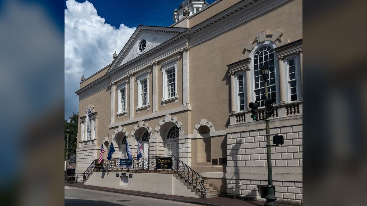 Top 10 Nightlife Spots in Charleston — figure 2
