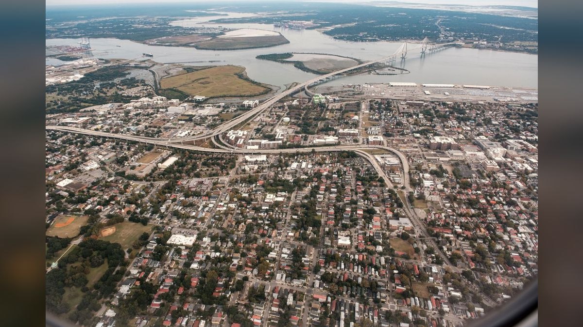 Top 10 Nightlife Spots in Charleston — figure 4