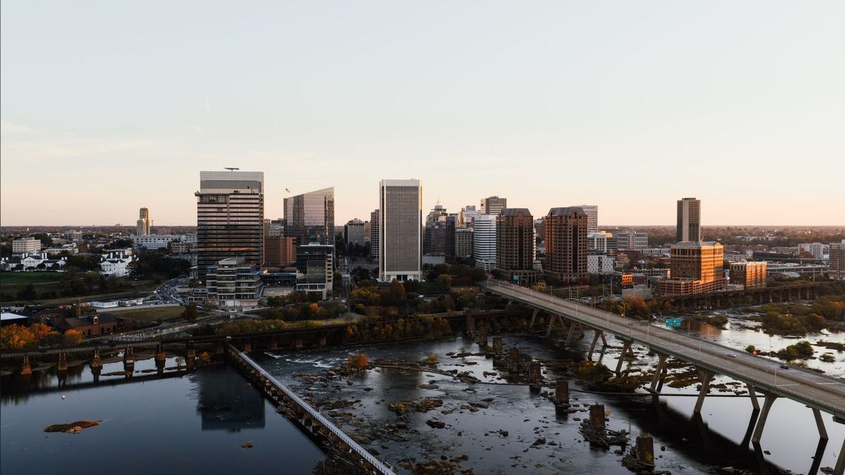 Top 10 Nightlife Spots in Richmond — figure 2