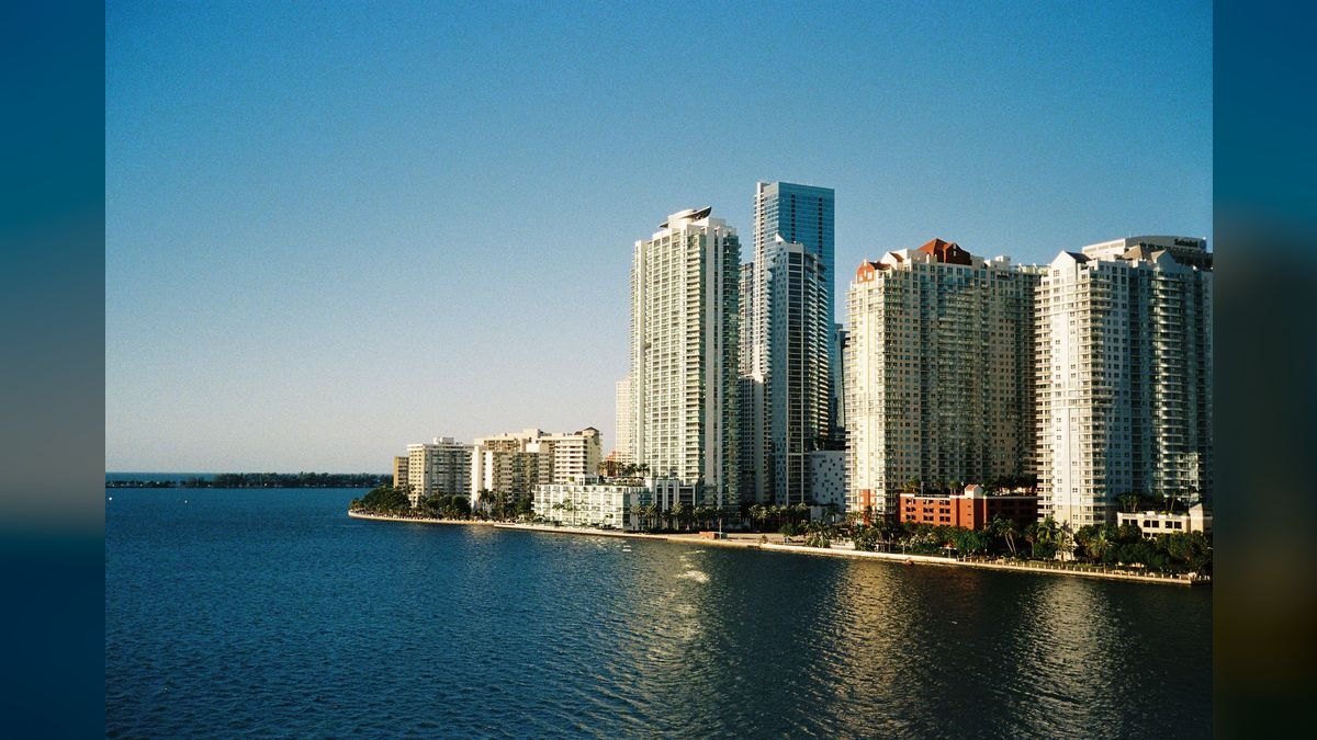Top 10 Nightlife Spots in Miami Beach — figure 6