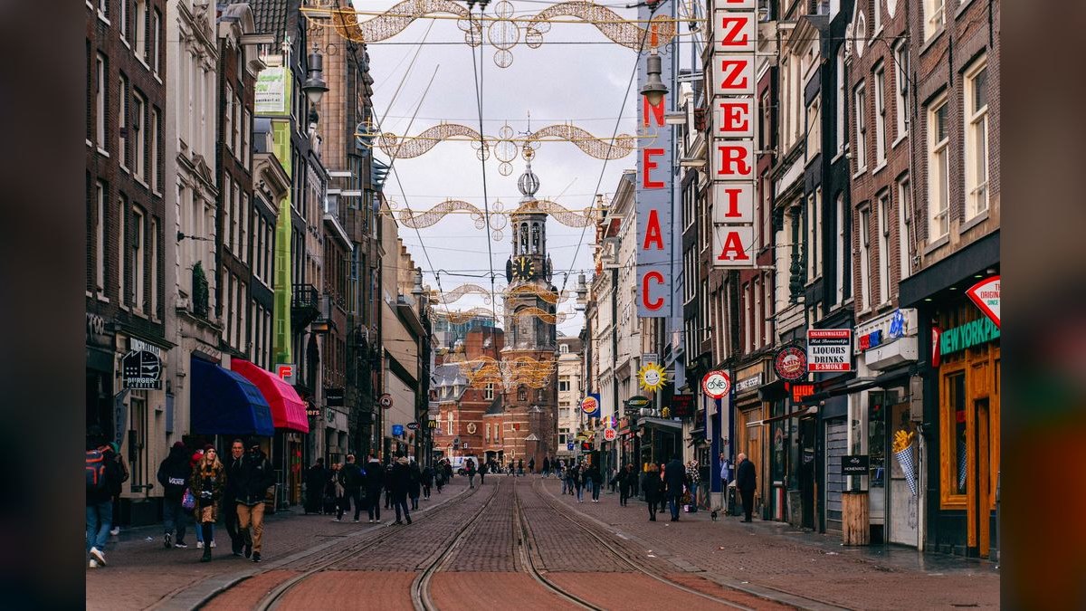 Top 10 Nightlife Spots in Amsterdam — figure 1