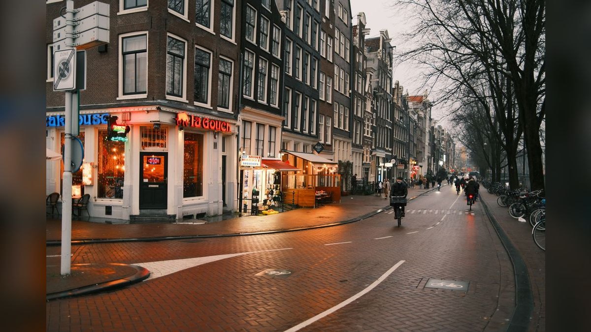 Top 10 Nightlife Spots in Amsterdam — figure 6