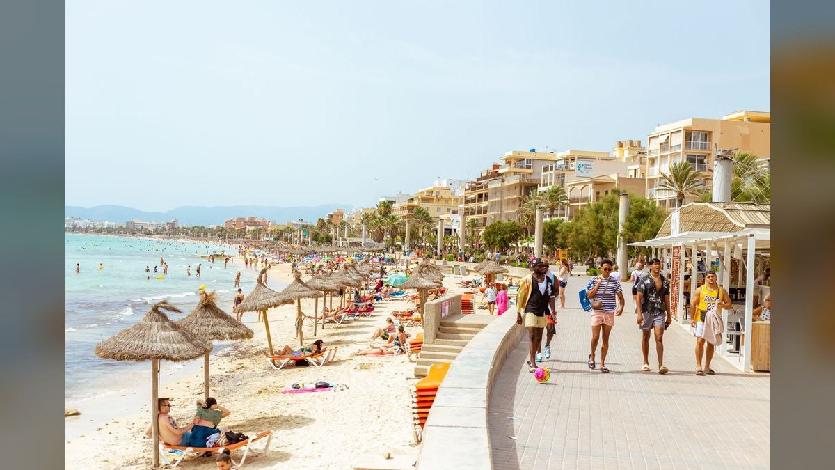 Top 10 Nightlife Spots in Ibiza — figure 5