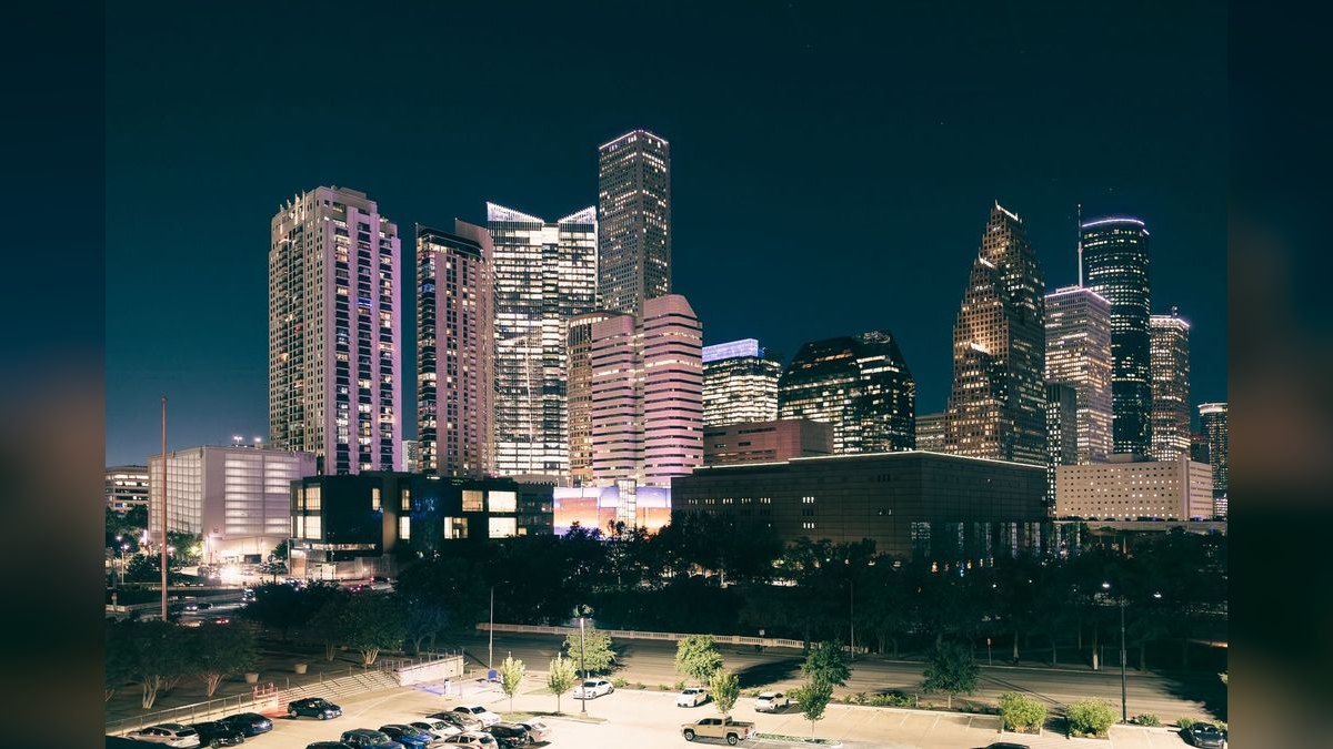 Top 10 Rooftop Bars in Houston — figure 3