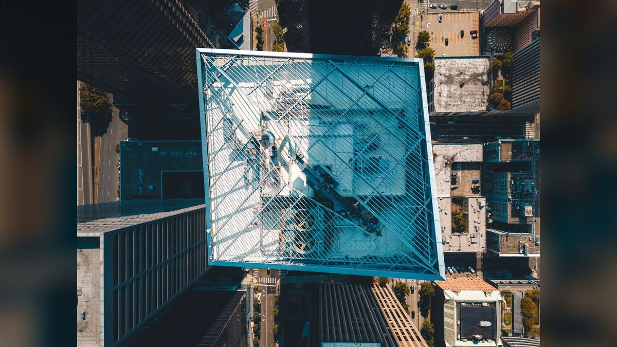 Top 10 Rooftop Bars in Seattle — figure 1