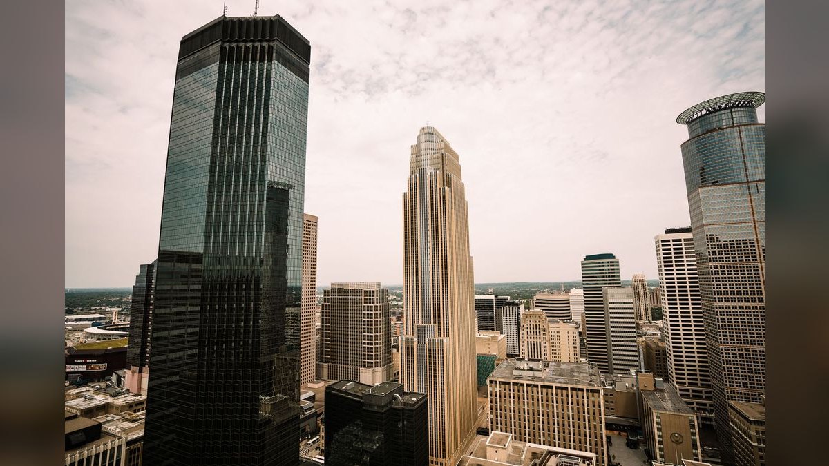 Top 10 Rooftop Bars in Minneapolis — figure 5