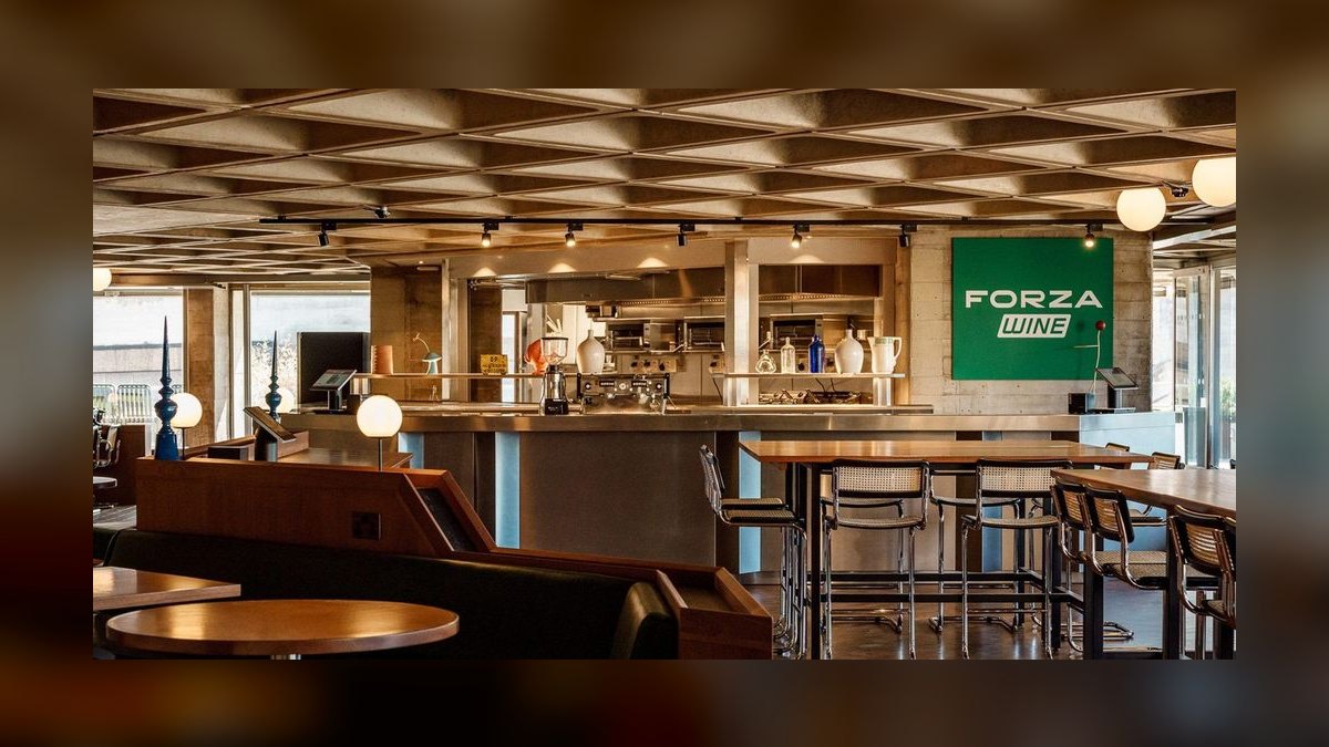 Top 10 Rooftop Bars in London in 2027 — figure 7
