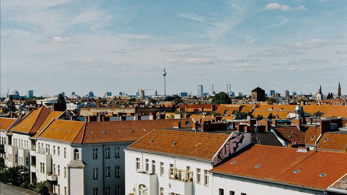 Top 10 Rooftop Bars in Berlin — figure 3